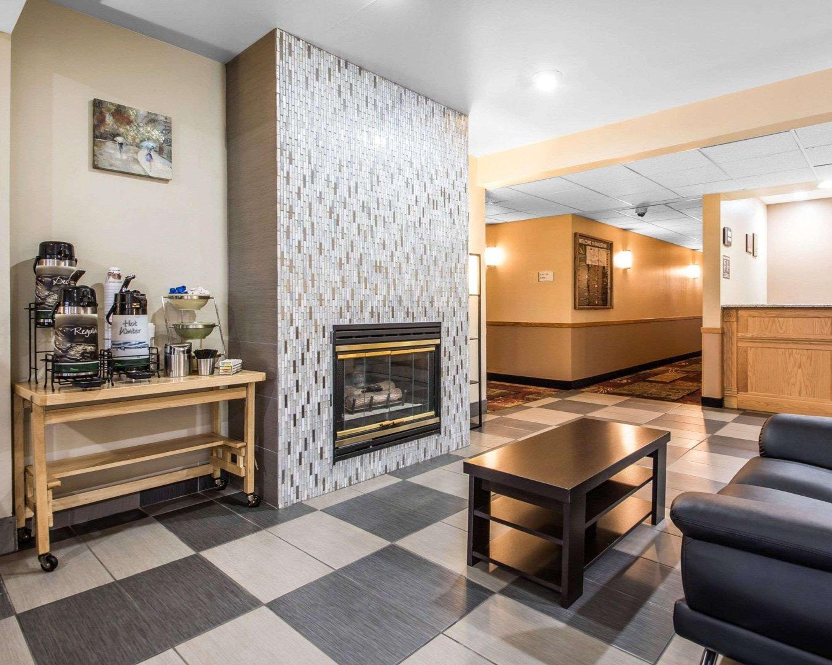 Quality Inn Mauston I-90 Exteriör bild