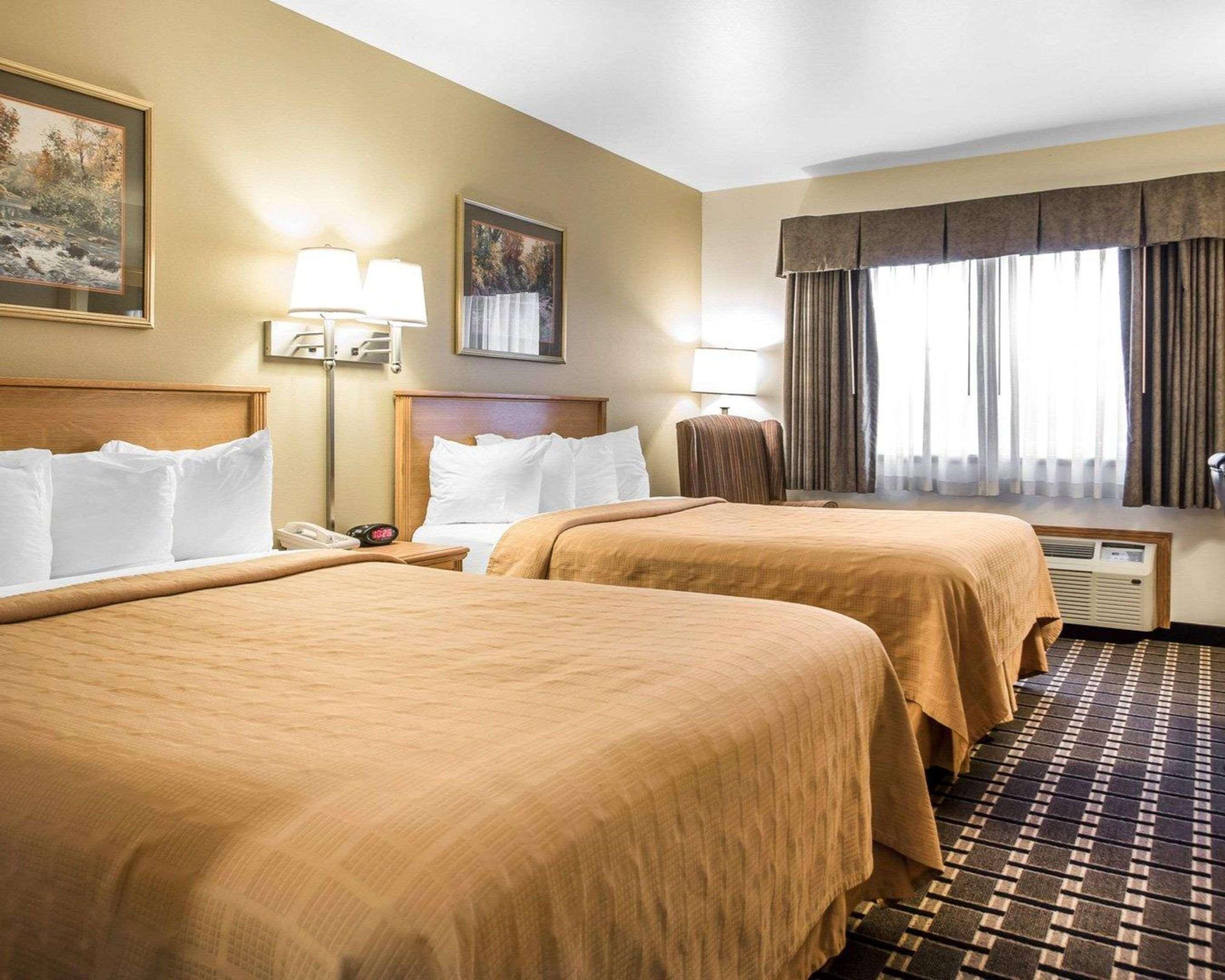 Quality Inn Mauston I-90 Exteriör bild
