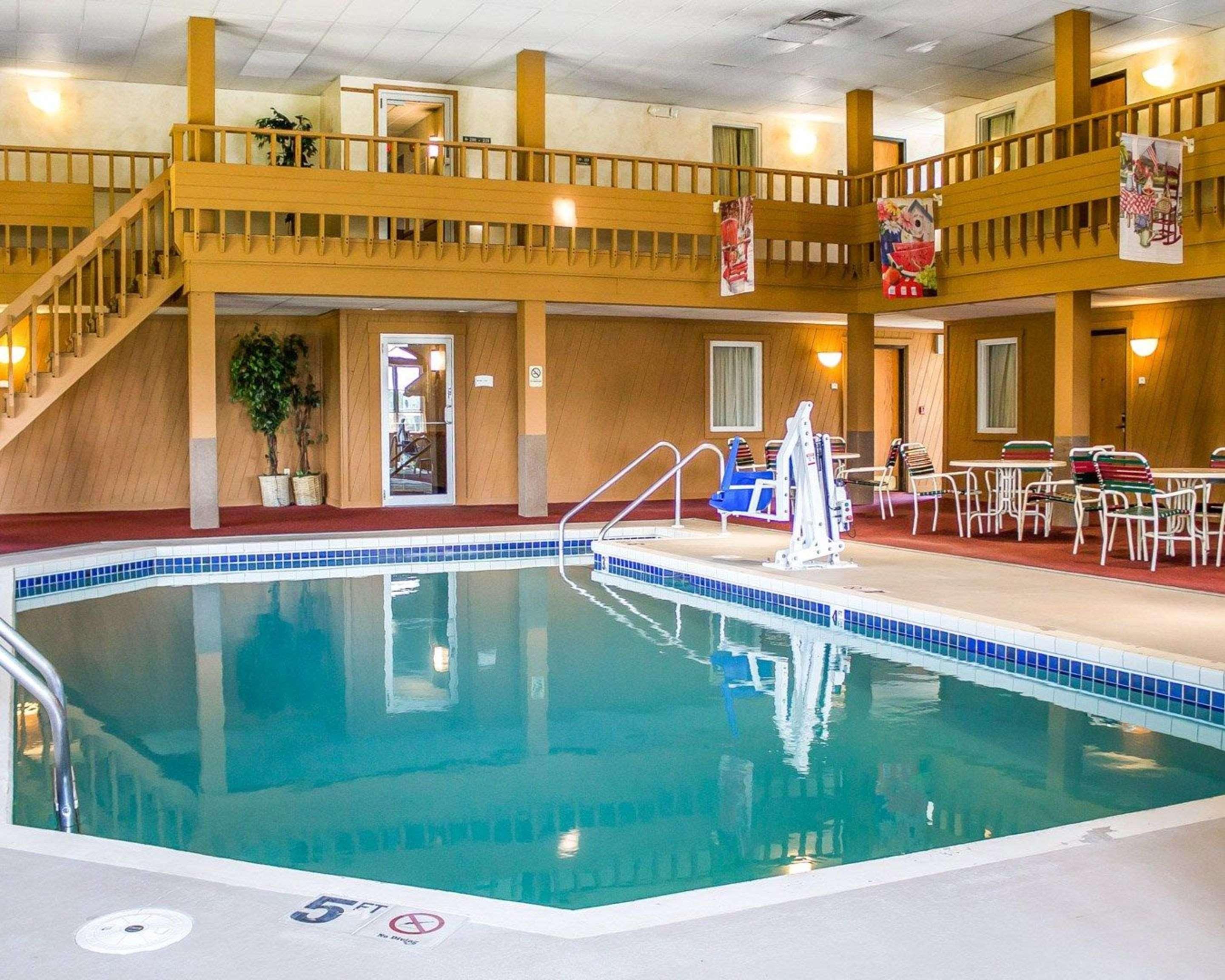 Quality Inn Mauston I-90 Exteriör bild